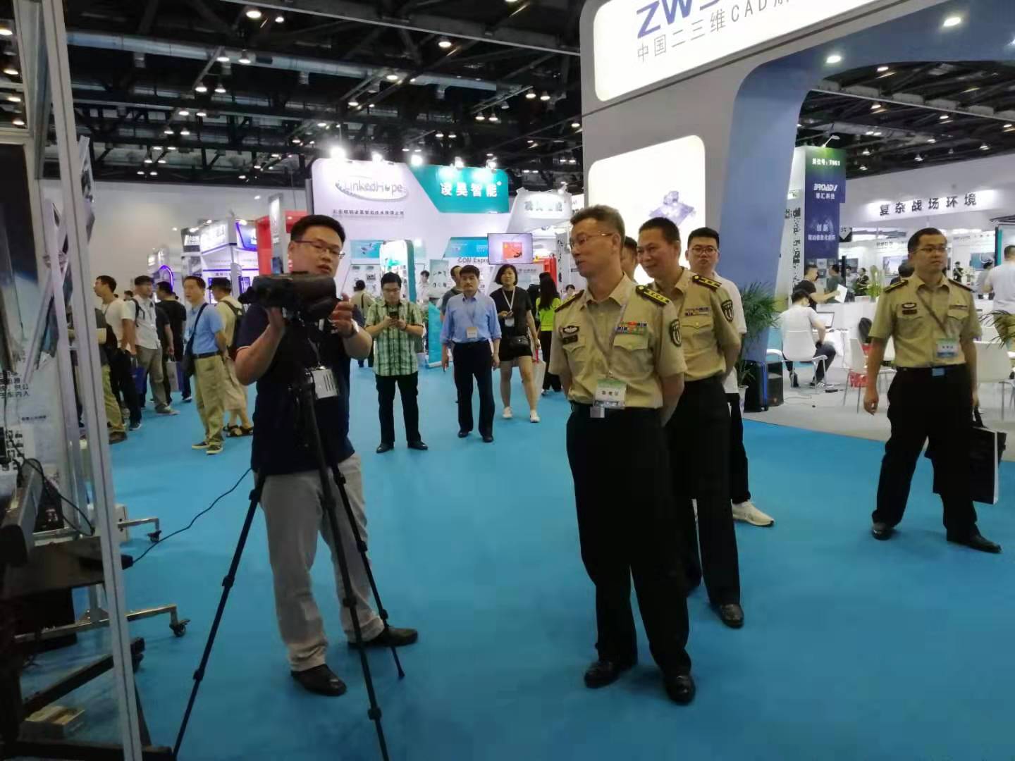 5d3fb8acb4649.jpg
